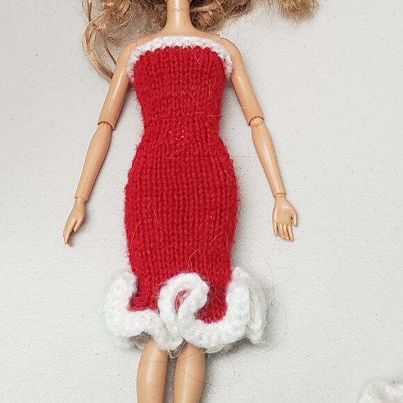 Crochet Doll Clothes - Picture 2 of 3